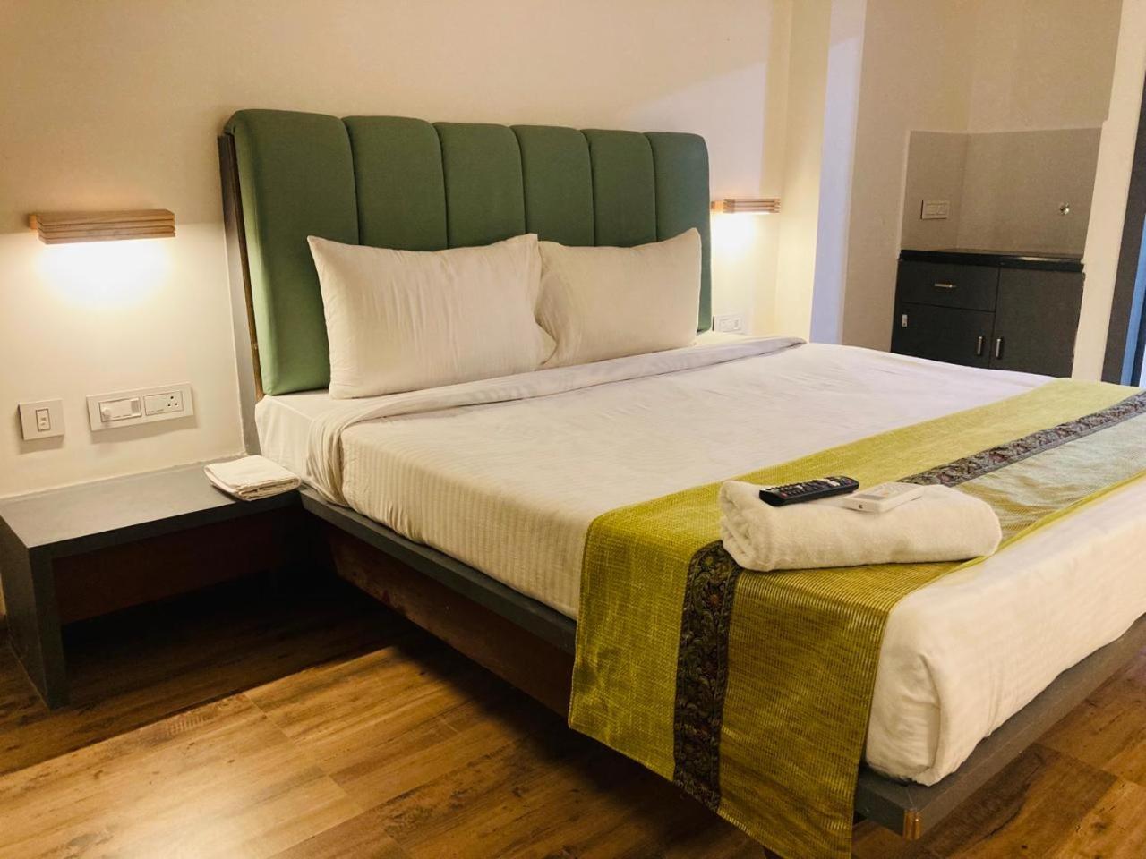 The Lavish Stay Βαρανάσι Εξωτερικό φωτογραφία