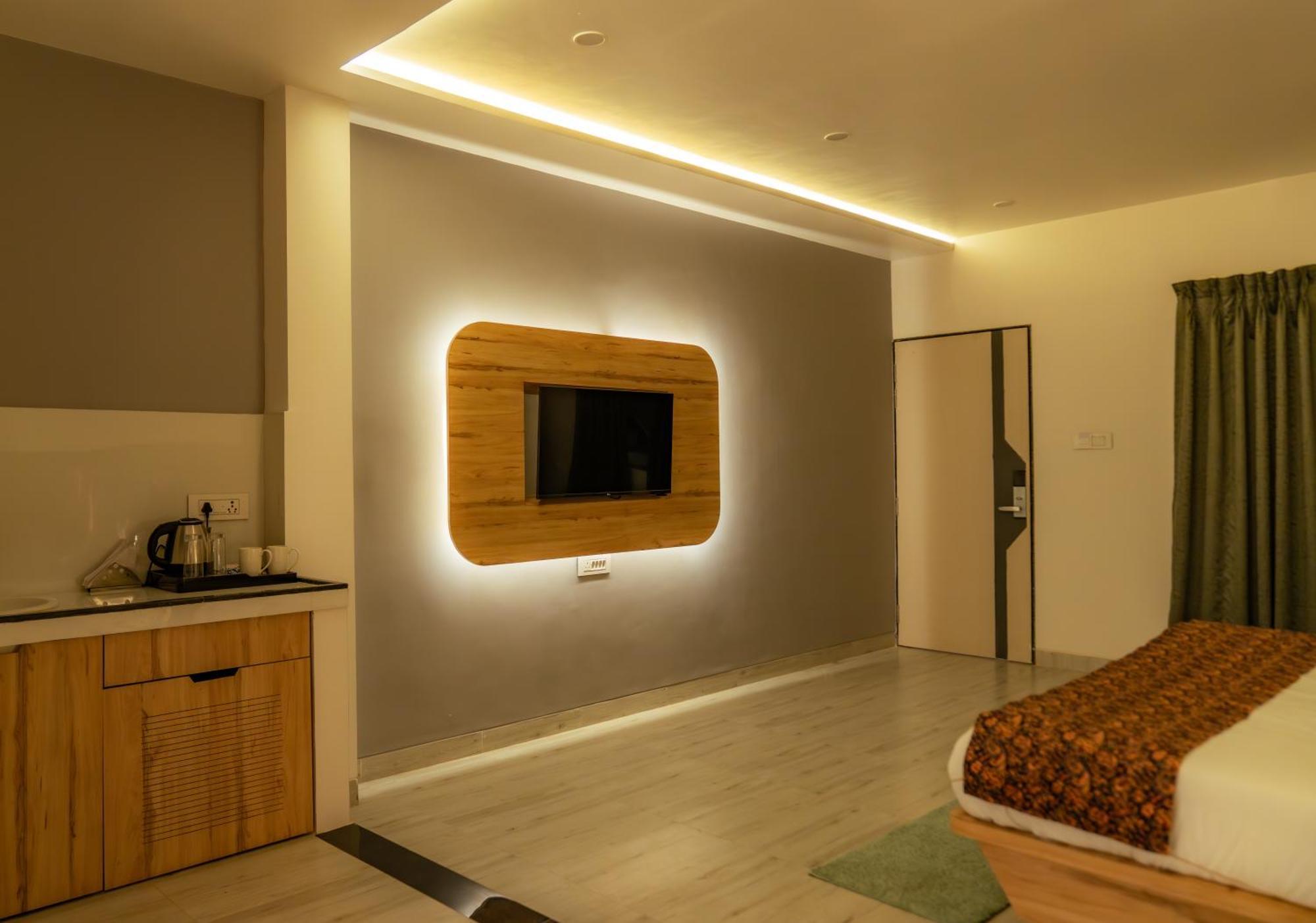 The Lavish Stay Βαρανάσι Εξωτερικό φωτογραφία